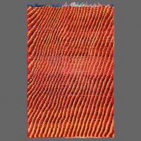 Les tisseurs berbères adorent faire des tapis qui éblouissent avec un motif fascinant. Il appartient à Beni M´Rirt